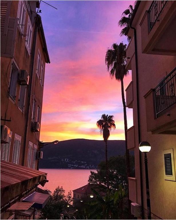 Apartment Old Town Herceg Novi Esterno foto