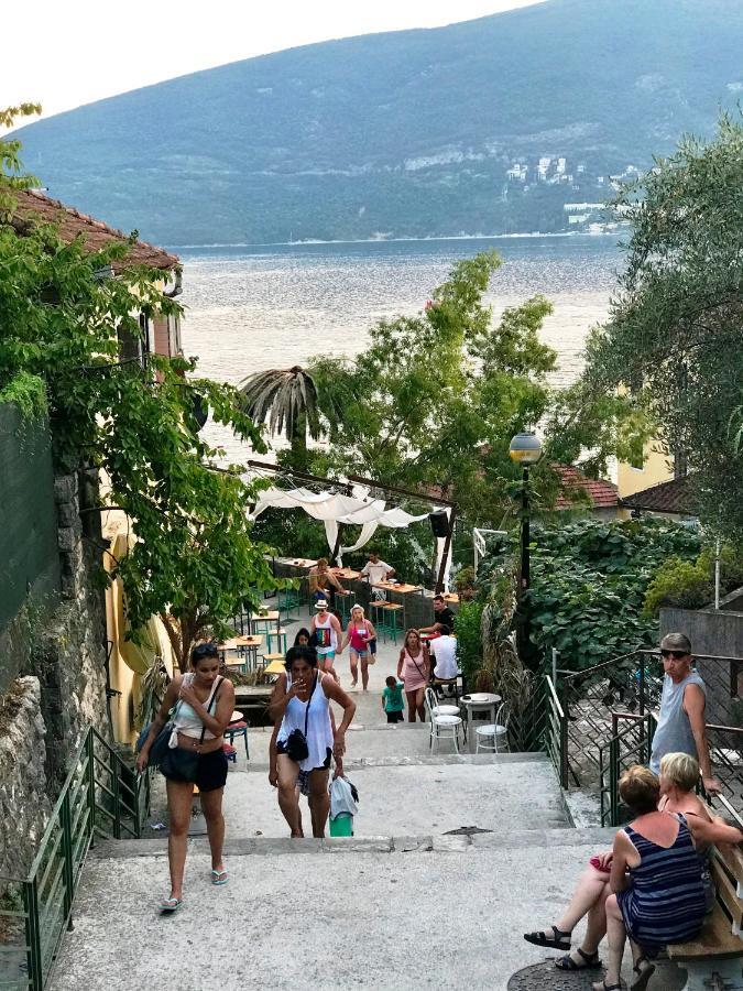 Apartment Old Town Herceg Novi Esterno foto