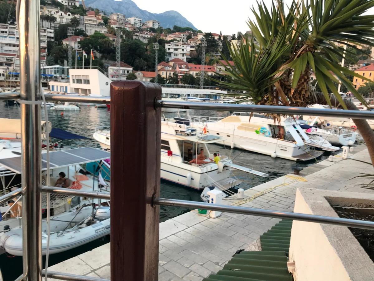 Apartment Old Town Herceg Novi Esterno foto