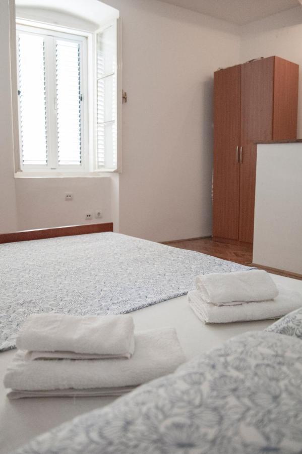 Apartment Old Town Herceg Novi Esterno foto
