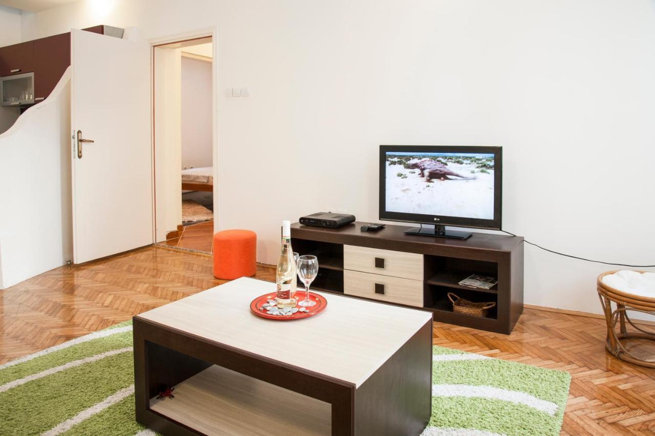 Apartment Old Town Herceg Novi Esterno foto